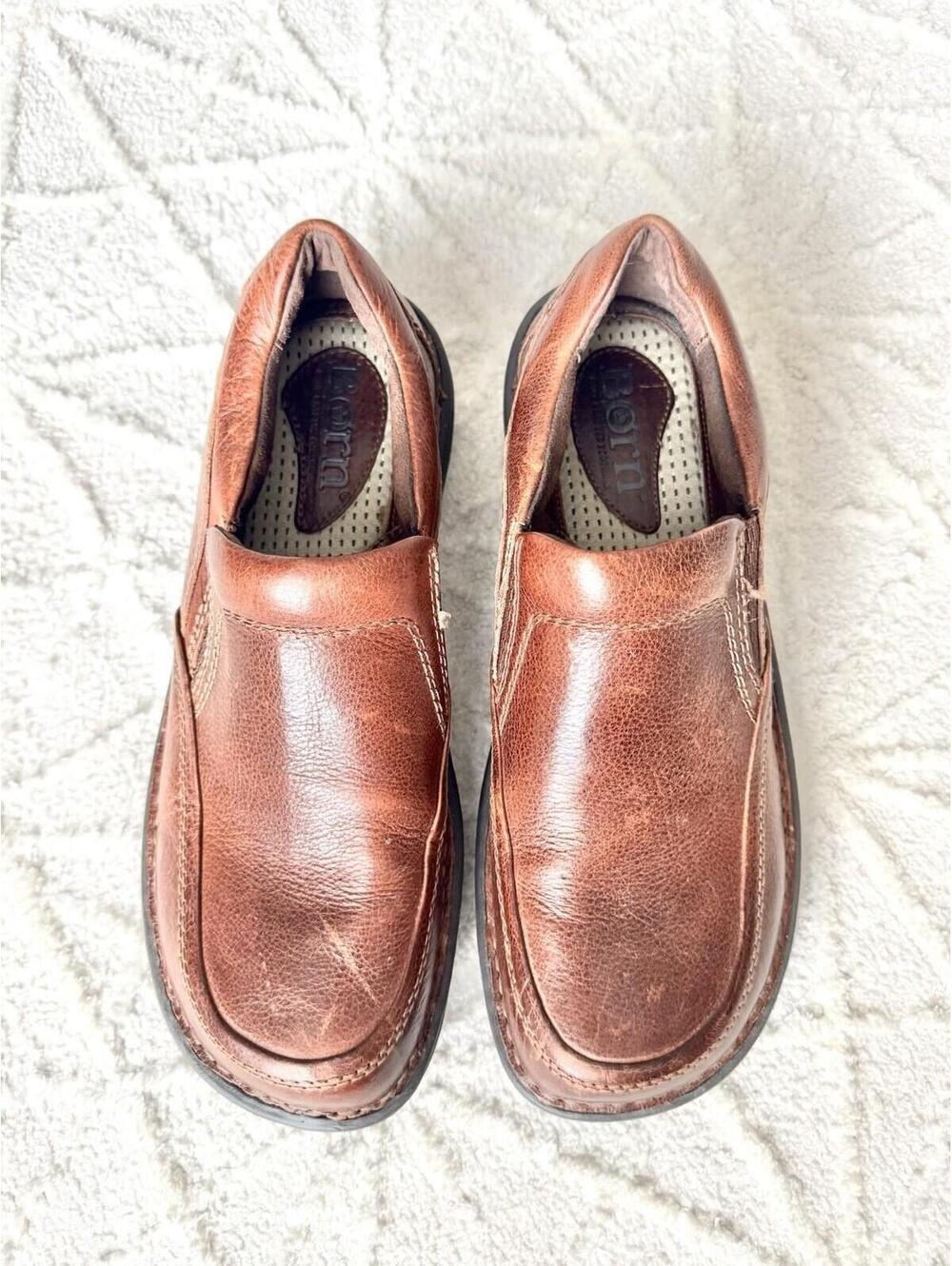 Born Slip On Loafers Mens 10.5M Brown Leather Moc Toe Shoes BM0003925
